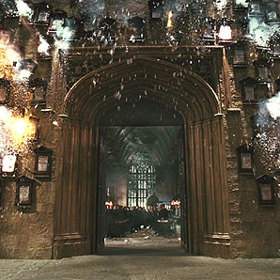 Ve filmu můžeme vidět více než 1 400 speciálních efektů.
