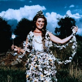 Kdybychom přepočítali náklady na natáčení na dnešní dobu, vzhledem k výši průměrné mzdy, dostali bychom částku 42 milionů korun.
