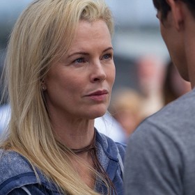 Mílový běh: Drama o středoškolákovi, který se dostal na scestí a nyní mu jde o jediné – vyhnout se vězení.