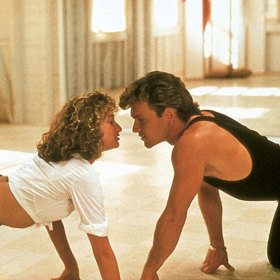 Choreografii vytvořil Kenny Ortega, který se později podílel na Muzikálu ze střední. 
