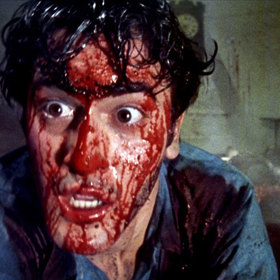 Nejprve si musíme ujasnit jednu věc: Nikdy neposlouchat neznámé nahrávky a prohlížet knihy vázáné v lidské kůži. To dá rozum.