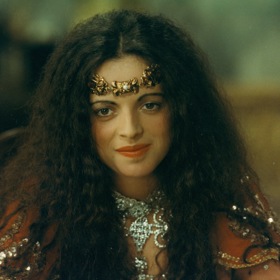 Vida Neuwirthová jako hamižná princezna Bosana ve Třech veteránech...
