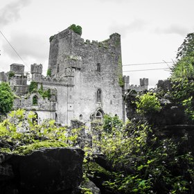 I přes snahu nového pána hradu zpěváka Seana Ryana je na hradě Leap pořád co opravovat.