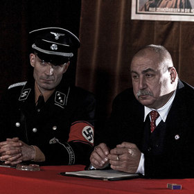 Snímek měl původně režírovat Filip Renč. Až jedenáctá verze scénáře rozhodla o Juraji Herzovi.