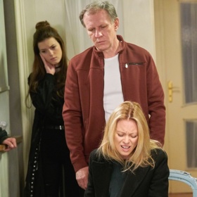 Rodina se snaží Blance pomoct, ale ona si problém nechce připustit.