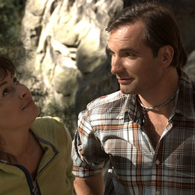 Snímek Ženy v pokušení vydělal během prvního víkendu po premiéře neuvěřitelných dvanáct milionů. Stojí za ním hitmaker Jiří Vejdělek, který vedle režie napsal také scénář.