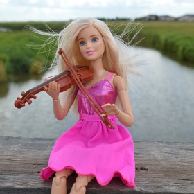 Hudba patří k životu, a to i k tomu plastovému.