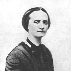 Na jedné z posledních fotografií Boženy Němcové jsou v její tváři vidět známky únavy. Pravděpodobně již byla vážně nemocná.