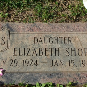 Dnes připomíná památku Elizabeth Shortové kámen na jejím hrobě.