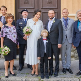 Na svatbě adoptivních rodičů byl Vojta ještě jedináček...