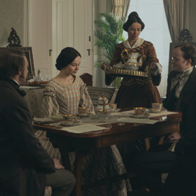 Božena Němcová se cítila lépe v salonu mezi vlastenci než u plotny.