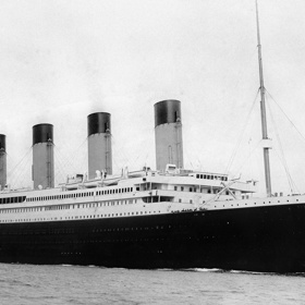 Violet Jessopová se plavila na Titanicu při jeho první a také poslední plavbě. I tuto katastrofu přežila bez nehody.