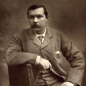 O příhodách lodi Mary Celeste napsal povídku i Arthur Conan Doyle. Mnoho pravdy v ní ale nebylo.