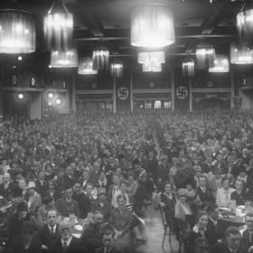 Mělo k tomu dojít během každoročního projevu v pivnici Bürgerbräukeller.
