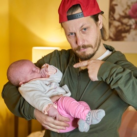 Mário je otcem, ale problémy se mu lepí na paty. Jak to dopadne s Ájou? 