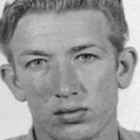 Richarda Specka (6. prosince 1941) nikdo za idola nepovažoval. To ale nezlehčuje jeho činy.