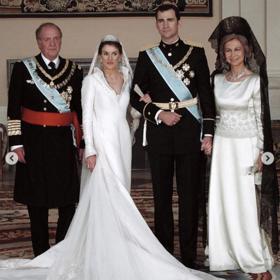 Jednoznačnou vítězkou mezi všemi princeznami a královnami je Letizia Španělská, jejíž šaty stály 6 milionů liber. Všechny ostatní nevěsty jí mohou jen tiše závidět.