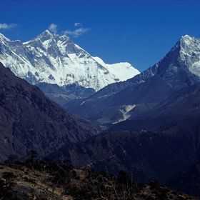 Mount Everest je se svými 8 848 metry nejvyšší horou na Zemi. 
