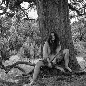 „Nikdy jsem takovou roli nehrála a asi už ani nebudu," řekla o postavě vesnické nymfomanky herečka Jitka Čvančarová.