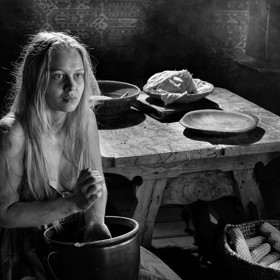 Přípravy na natáčení trvaly dlouhých osm let: musely se získat práva, bylo také potřeba zredukovat sedmnáct verzí scénáře, a hlavně získat dostatek financí. 