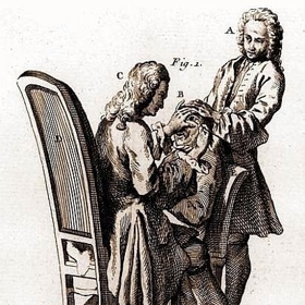 Na šedý zákal zase zabírá, lidově řečeno, kudlou do oka.