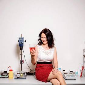 Ing. Lenka Průšová formulátorka a hodnotitelka bezpečnosti kosmetiky, spolumajitelka CANNEFF®