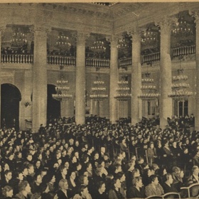 Sovětské ženy se v předvečer MDŽ scházely ve Sloupovém sále Domu svazů, aby si poslechly projevy svých soudružek, představitelek svazů. Dobový tisk píše, že „s radostí a vděčností přijímaly telegramy, kterými je zdravily ženy celého demokratického světa a zasílaly stejné telegramy do jiných zemí."