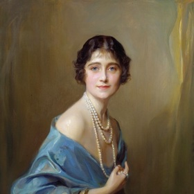 Elizabeth Bowes-Lyon: Královna matka, manželka Jiřího VI., poslední irská královna a indická císařovna.