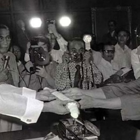 Pro Hiró Onodu skončila druhá světová válka 9. března 1974 . O dva dny později složil zbraně do rukou filipínského prezidenta Ferdinanda E. Marcosu.