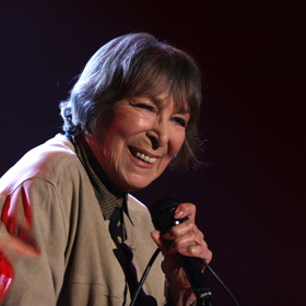 I přes zdravotní potíže dokázala vždy hýřit dobrou náladou a šířit ji i prostřednictvím svých vystoupení.