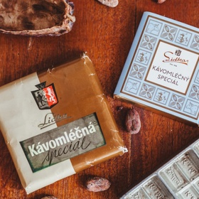 Historie a současnost - manufaktura Lady Bartošové navazuje na významnou prvorepublikovou kutnohorskou značku čokolády Lidka a rozhodně jí nedělá ostudu. Dnešní Lidka sbírá na světových soutěžích jednu medaili za druhou...