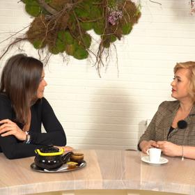 Miluška Bittnerová si do svého pořadu Na kafeečko pozvala cvičitelku Olgu Šípkovou.