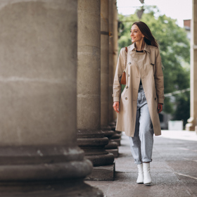 Dá se kombinovat zkrátka se vším.
