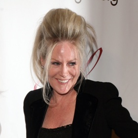 S Beverly d'Angelo má herec dokonce dvojčata, počatá ve zkumavce, protože Beverly bylo v době těhotenství už přes 40 let.