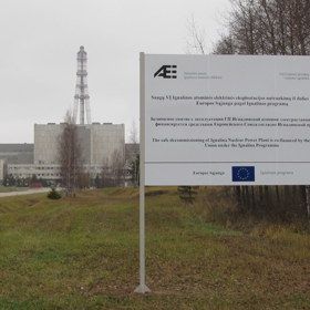 V roce 2010 došlo během likvidačních prací k havárii. Při promývání chladicího systému uniklo 300 tisíc litrů husté suspenze obsahující radioizotopy.