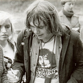 Zpěvák byl díky svému nevšednímu hlasu známý a obdivovaný hlavně mezi mladými.