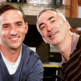 Z Tomáše Jordána se v průběhu děje stal tchán Davida Kučery. Z otce malých dětí je dědeček...