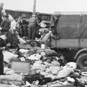 V Kanadě se našlo téměř všechno – od zlata až po džbány a další potřeby, které si lidé brali s sebou ve víře, že jedou na místo, kde budou moci alespoň přežívat...