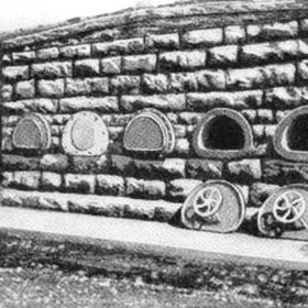 Strach z předčasného pohřbu panoval mezi lidmi hlavně v 18. a 19. století. Díky tomu vznikly takzvané bezpečnostní rakve.