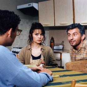 Konkurzu na hlavní role se zúčastnil i Bolek Polívka a Ivana Chýlková. Nakonec je získali Ondřej Vetchý a Libuška Šafránková.