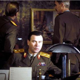 Černí baroni: Černými barony byli nazýváni příslušníci Pomocného technického praporu, čili osoby označené za politicky nevyhovující. Ale i na chmurnou stránku historie se lze dívat s humorem. 