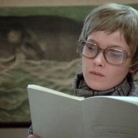 Scénář komedie Jak vytrhnout velrybě stoličku vznikl podle zážitků režisérky Marie Poledňákové.