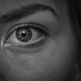 Velmi rád jim totiž vyloupával oční bulvy.
