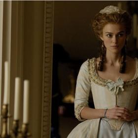 Hudbu k filmu Vévodkyně nahrál Pražský symfonický orchestr. 