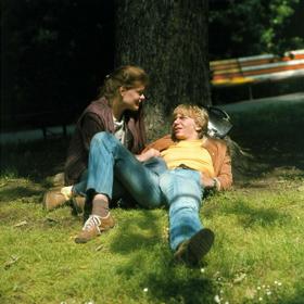 Jejich dcera Míša se otci nehodlá podvolit.