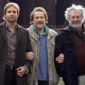 Tisk se nejprve proti ráznému komisaři bouřil. Prý je urážkou všech slušných policistů.