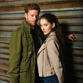 Jakub Prachař a Sara Sandeva hrají klasickou nesourodou dvojici vyšetřovatelů Martina Rykla a Karolínu Světlou. On má tragickou minulost, ona je mladá a ambiciózní. Nejdříve si nerozumí, ale pak si k sobě najdou cestu.