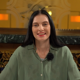 Dnes je Iva Frühlingová sama maminkou, doma má syna Adama.