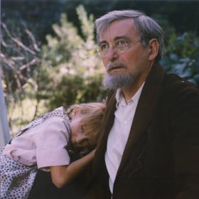 Vlak dětství a naděje se točil v Lokti nad Ohří, Karlových Varech, Nejdku a Brně. Ale také v Praze na nákladovém nádraží Žižkov a na Dejvickém nádraží. 