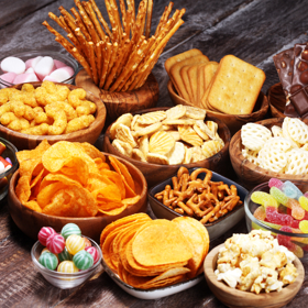 Pravidlo číslo 3 - Zbavte se všeho nezdravého, co obsahuje vaše spíž či lednice, a nahraďte to výživově hodnotnějšími potravinami.